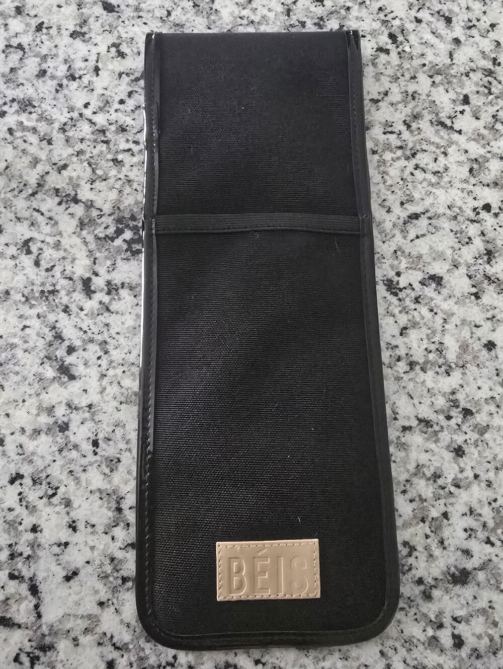 BÉIS Black Flat Iron Cover with Beige Logo Patch Like New - Picture 1 of 3